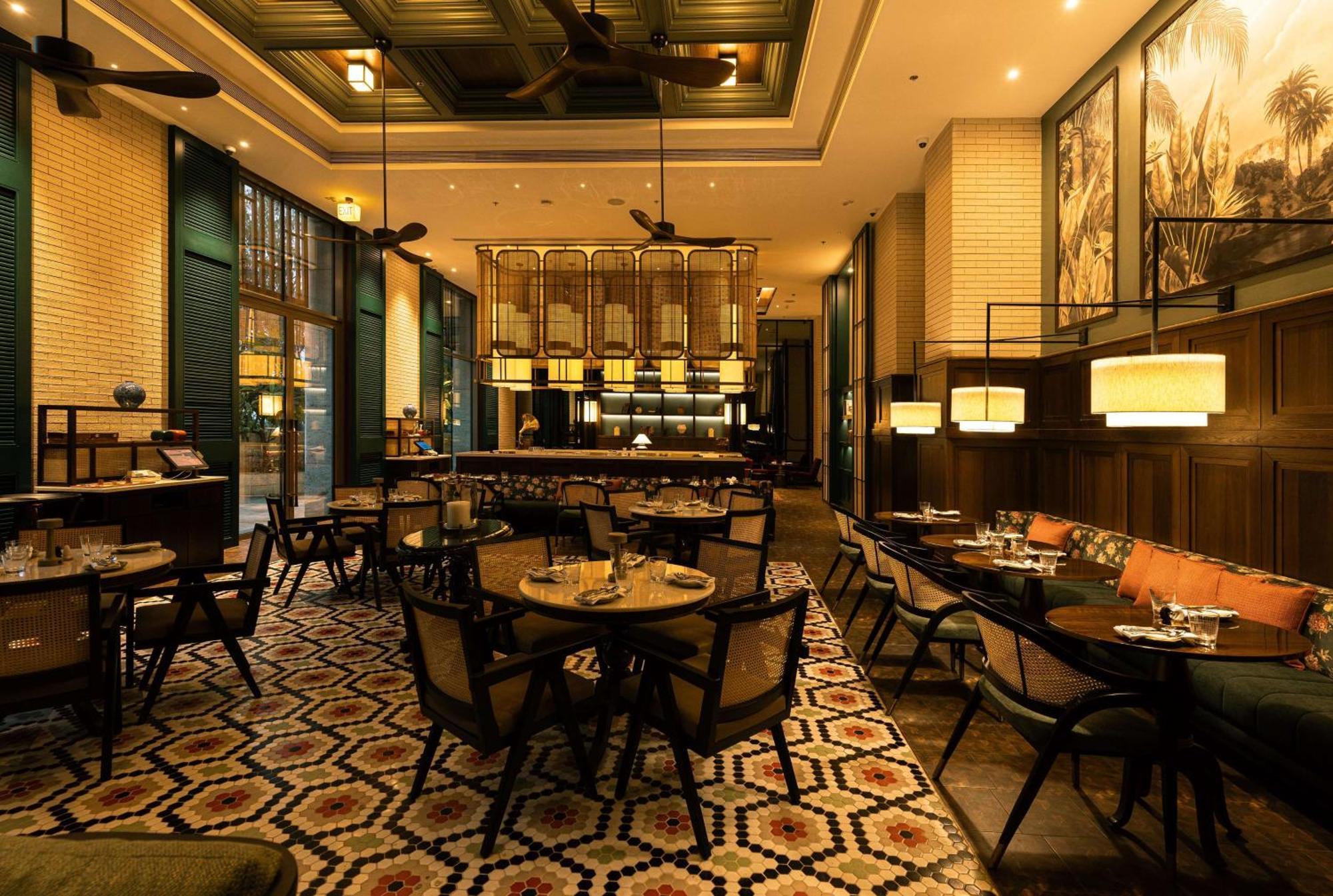 Radisson Blu Hotel & Spa, Nashik Exteriör bild